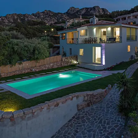 Villa La Maddalena 6&2, Emma *