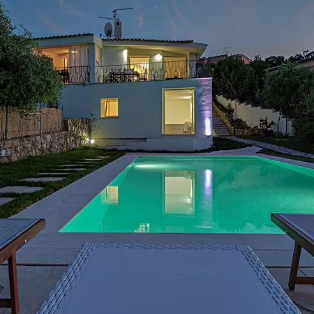 Villa La Maddalena 6&2, Emma Arzachena